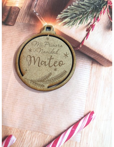 Bola Mi Primera Navidad grabada en madera