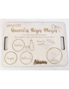 Bandeja de madera para los Reyes Magos con nombre 2